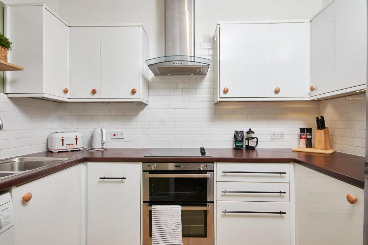 Wonderful Apartment In Bath With Garden - Sleeps 8 Экстерьер фото