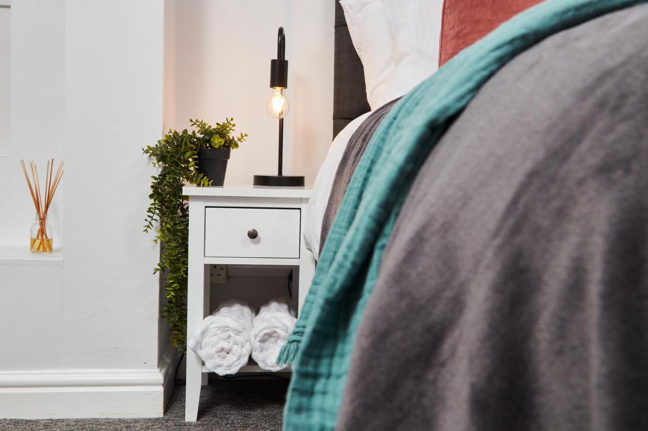 Wonderful Apartment In Bath With Garden - Sleeps 8 Экстерьер фото