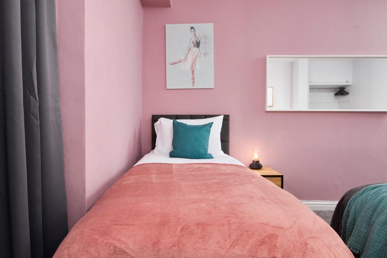 Wonderful Apartment In Bath With Garden - Sleeps 8 Экстерьер фото